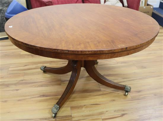 A Regency mahogany breakfast table, Diam.127cm